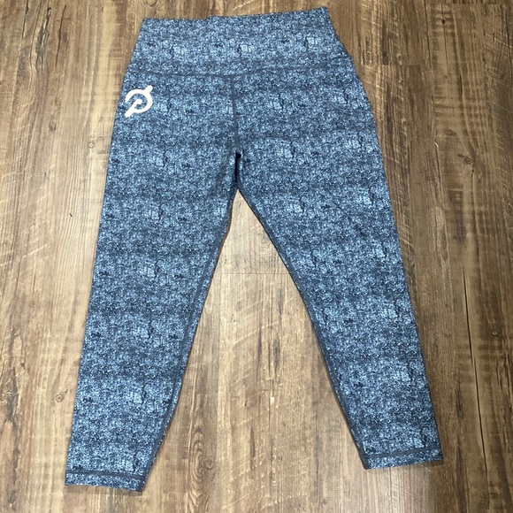 Peloton Cadence Capri Pants Size L - Picture 3 of 7